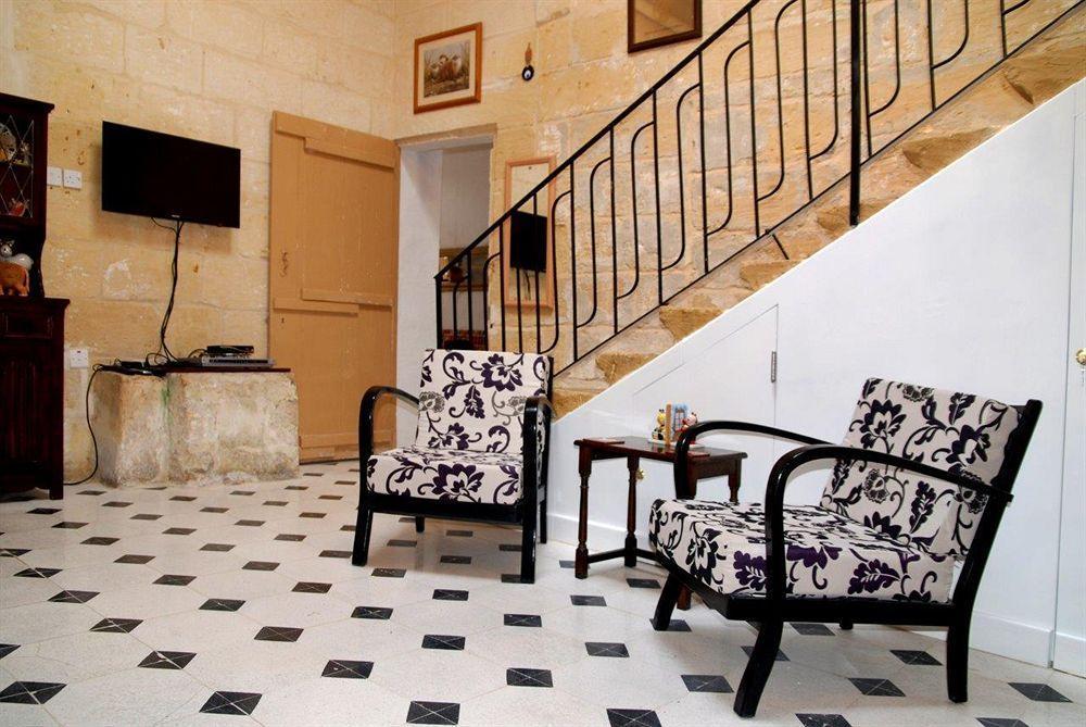 Anna Karistu Accommodation Kerċem Exterior foto